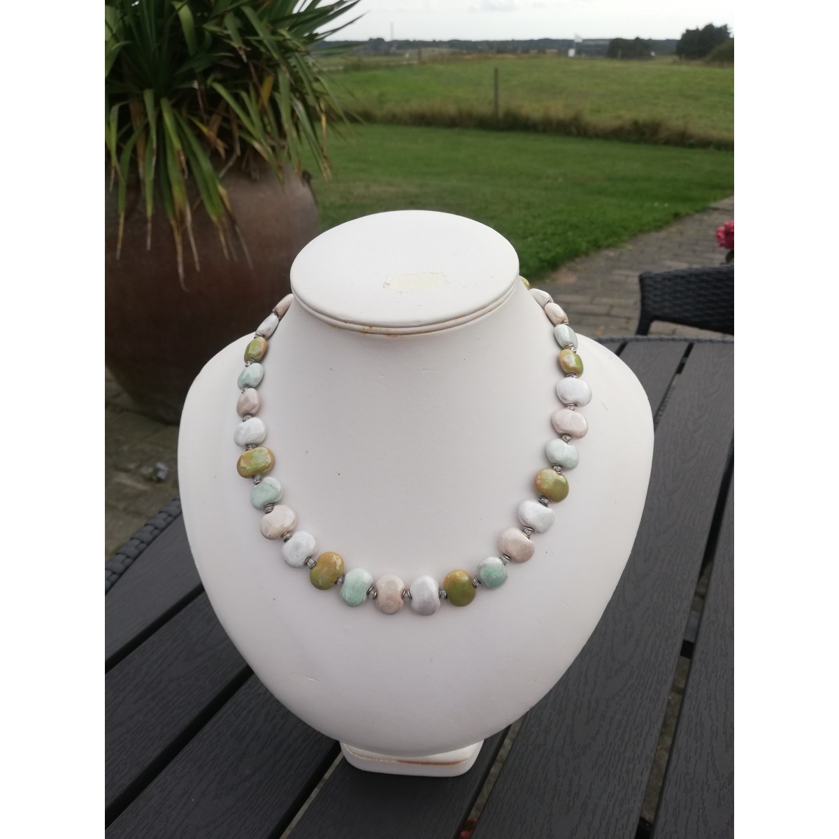 Smuk og Kazuri halskæde håndlavede keramik perler fra Kenya