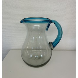 To liters kande mexicansk glas