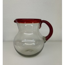 Mundblæst kande i mexicansk glas